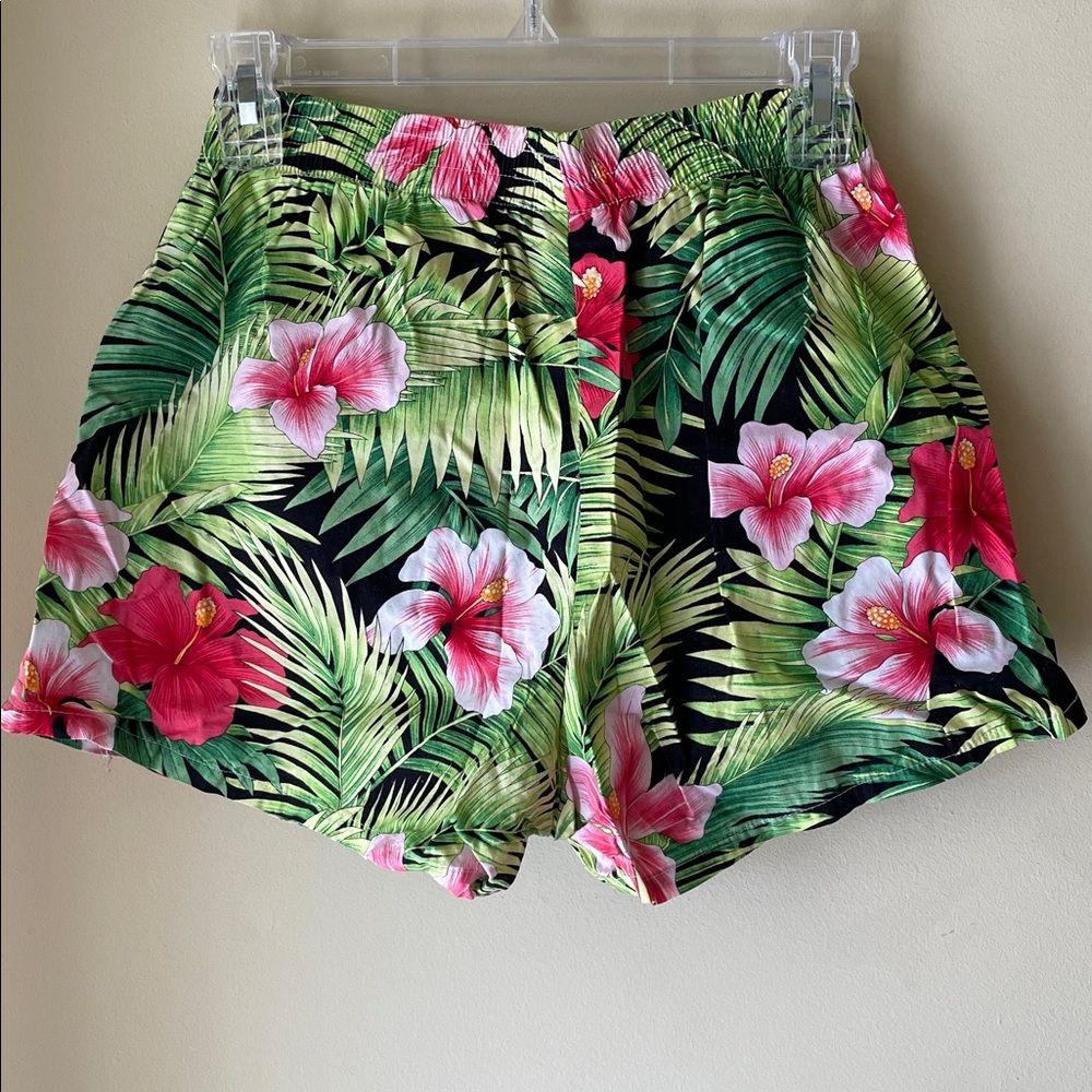 Floral Hawaiian Print Shorts - Picture 2 of 6